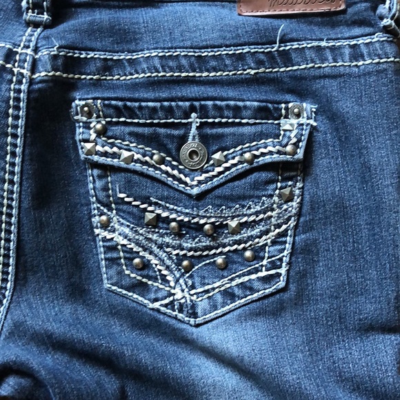 Maurices Denim Jeans - Picture 2 of 4